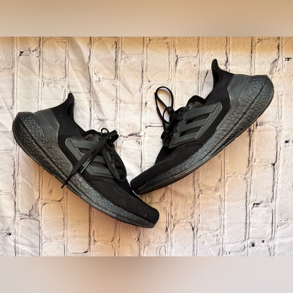 Adidas Men's Black Athletic Shoes